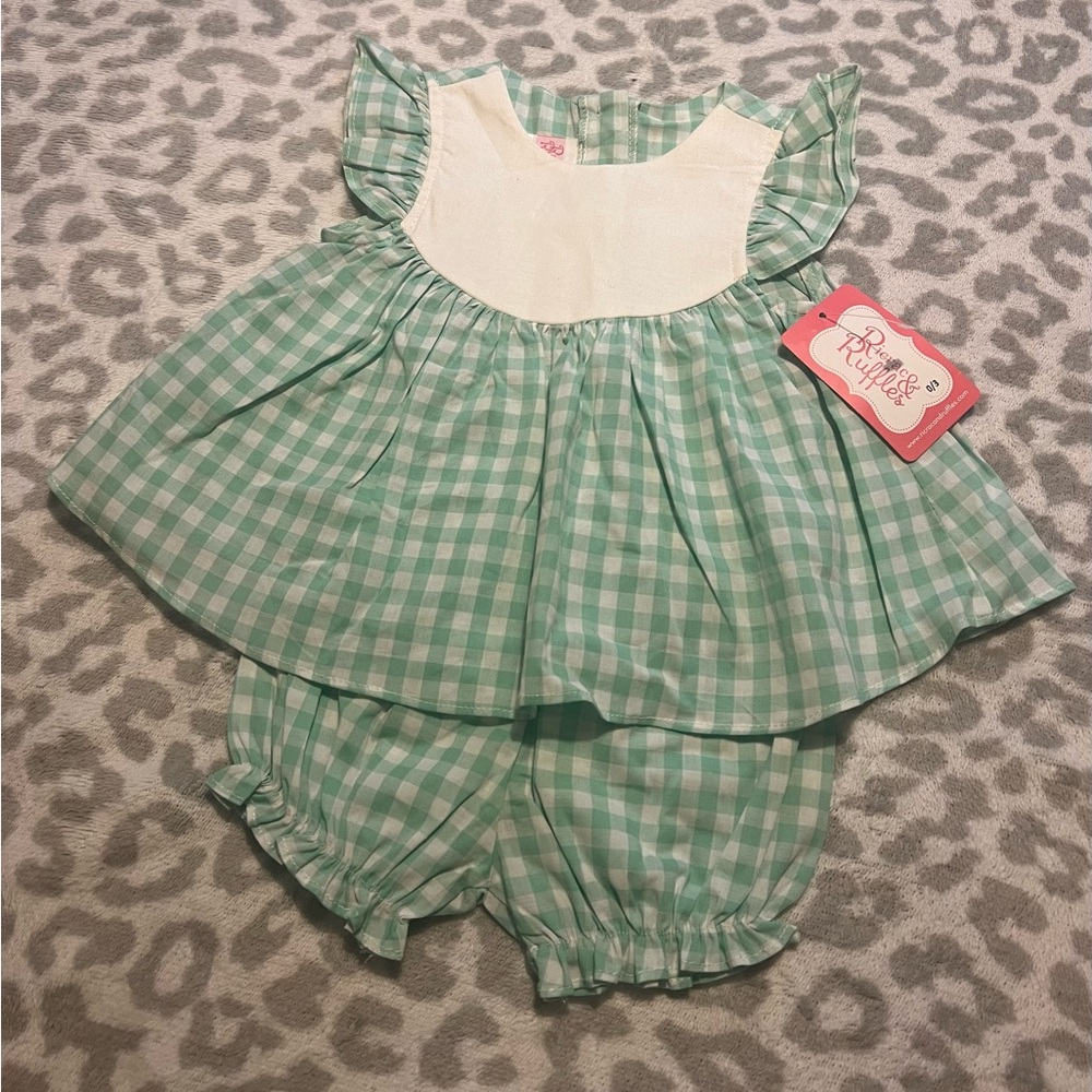 NWT Girls Ricrac & Ruffles Outfit size 0-3 months